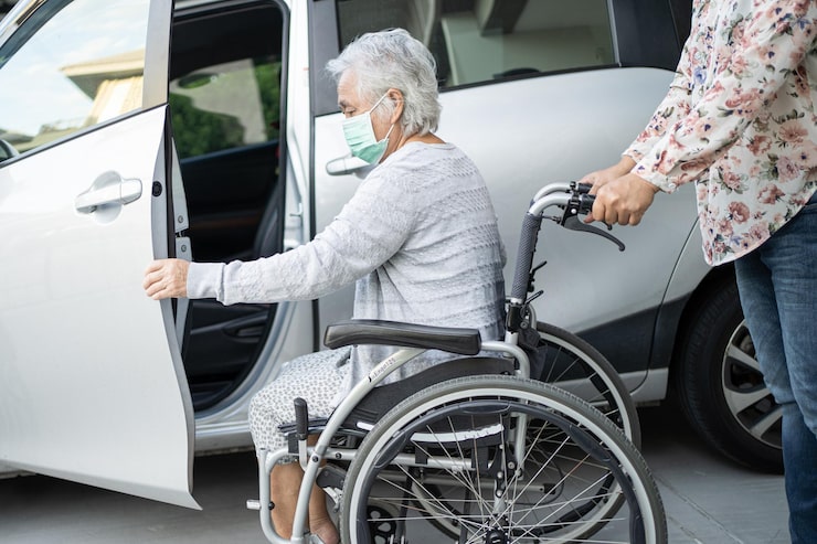 How to Know When Your Loved One Needs Home Care: 10 Warning Signs